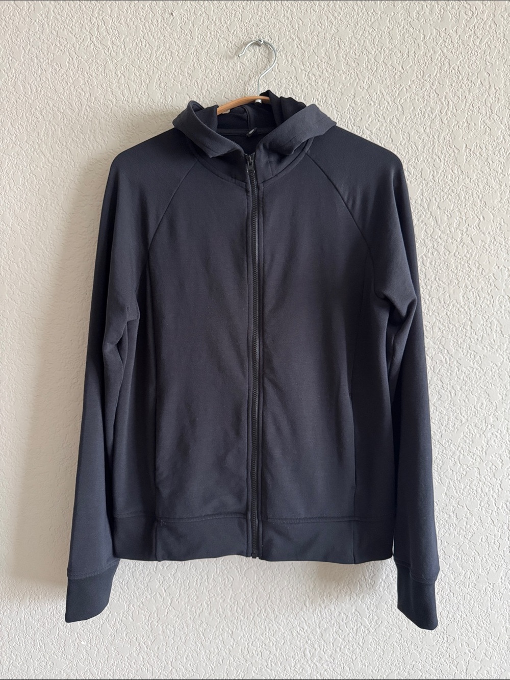 Uniqlo AIRism Black Zip Up Hoodie Small